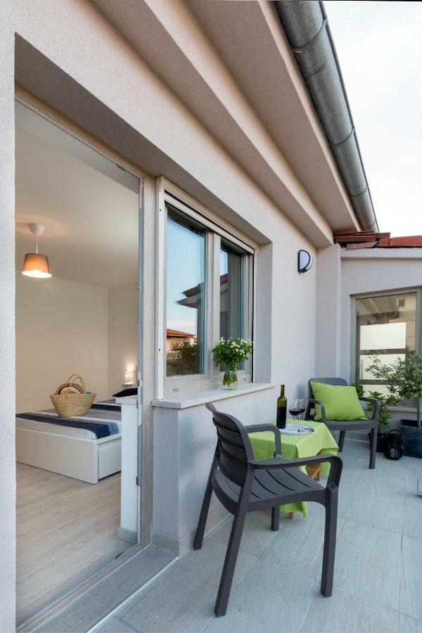Sunsplash Apartments Póla Kültér fotó