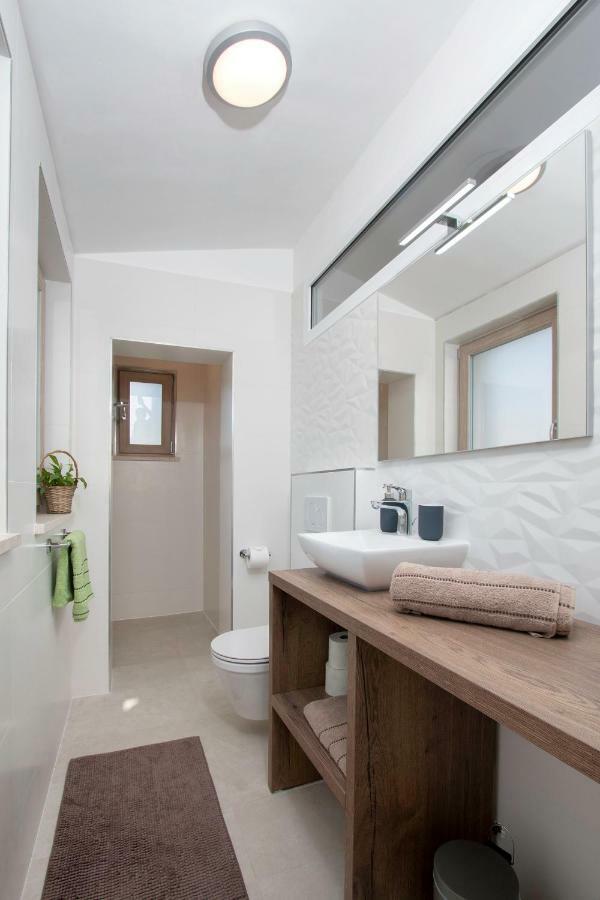 Sunsplash Apartments Póla Kültér fotó